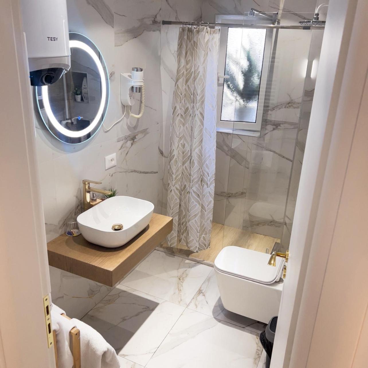 Bllok Scandi Apartments 1 Self-Check-In 티라나 외부 사진
